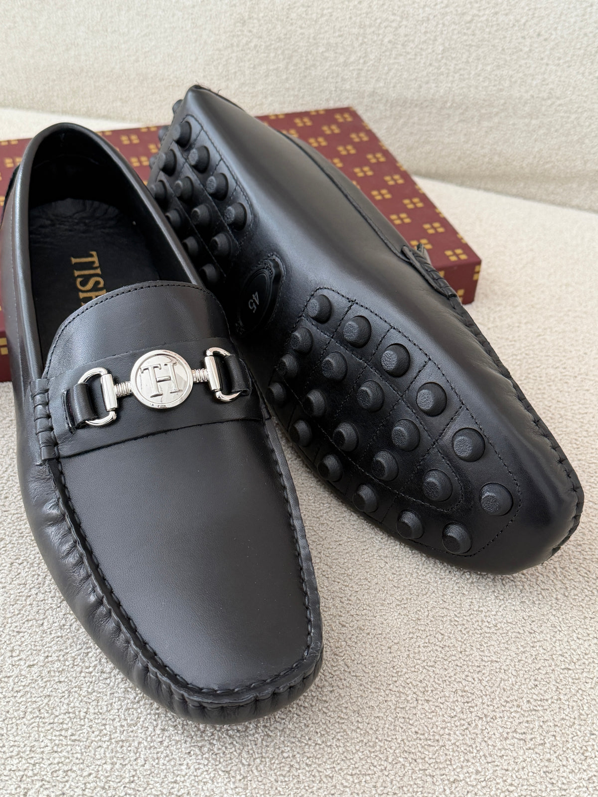 Tishil Porto black leather driving loafer for men. Tishil men's footwear product image.